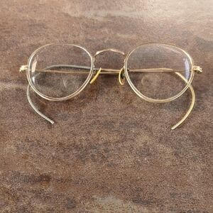 Vintage Gold Round Glasses